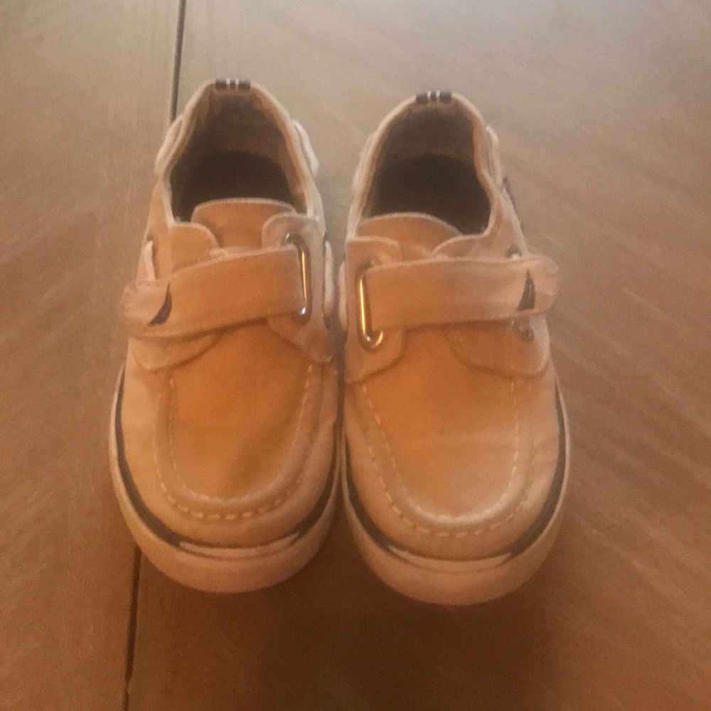 Toddler boat shoes